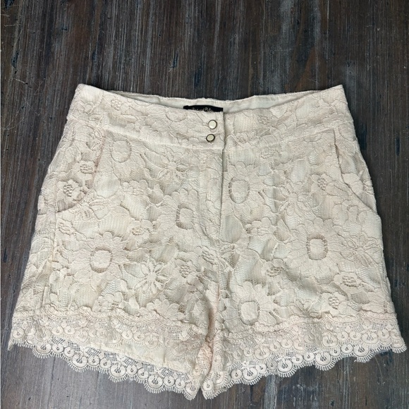 High Waist Cream Lace Shorts with Floral Design - Picture 1 of 8